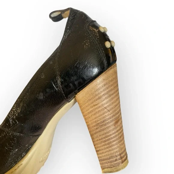 H8 TODs Aspen Patent Leather Heels​ - Picture 8 of 11